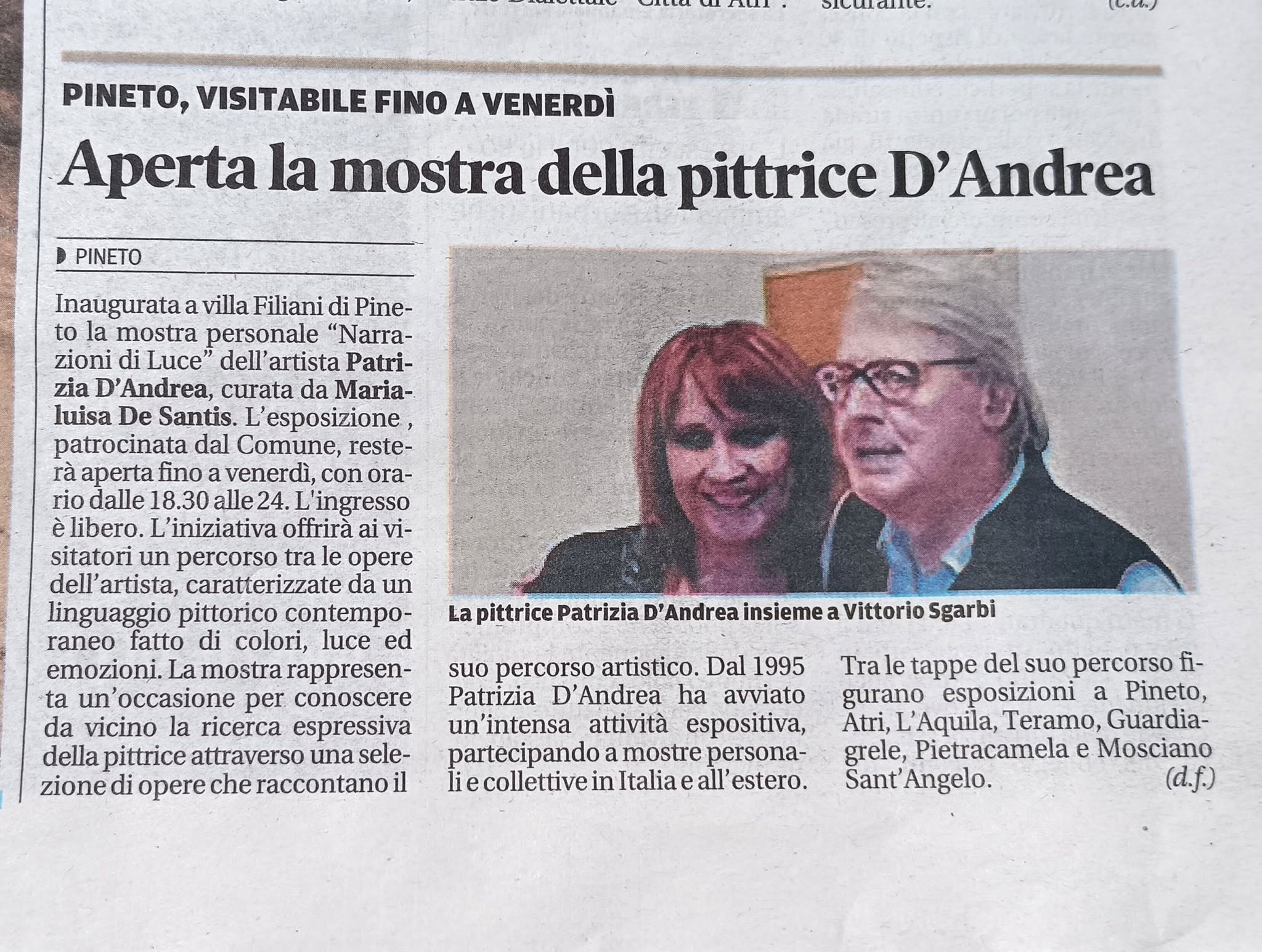 Ritaglio di giornale sulla mostra Narrazioni di Luce di Patrizia D’Andrea a Pineto